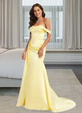 Madelynn Trumpet/Mermaid Off the Shoulder Sweep Train Satin Prom Dresses With Ruffle UKP0014113