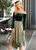 Karma Colorblock Off the Shoulder Long Sleeves Elegant A-line Velvet Midi Dresses UKP0016828