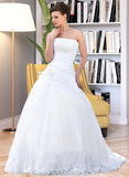 Tricia Ball-Gown/Princess Strapless Chapel Train Organza Wedding Dress With Lace Beading UKP0017044