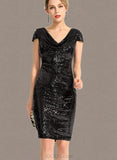 Ashlee Sheath/Column Cowl Knee-Length Sequin Cocktail Dress UKP0021240