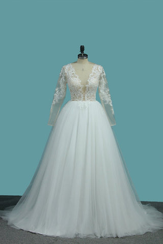 Long Sleeves A Line Scoop Tulle Wedding Dresses With Applique Chapel Train