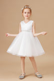 Sleeveless Ivory V-neck Tulle Satin Flower Girl Dresses With Bowknot