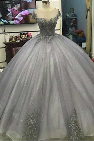 New Arrival Quinceanera Dresses Scoop Tulle With Applique Floor Length Ball Gown