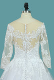 A Line 3/4 Length Sleeves Tulle Scoop Wedding Dresses With Applique