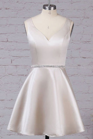 Luxury Satin Sleeveless V Neck With Beaded Homecoming Dresses