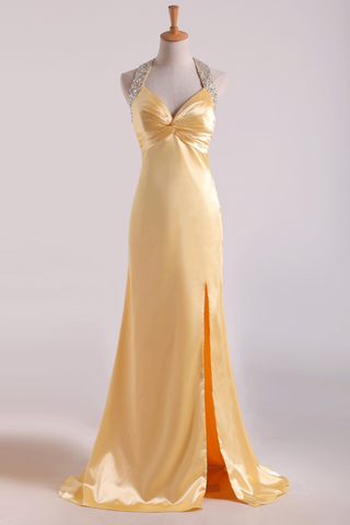 Shining Evening Dresses Halter Beading/Sequins Sheath Floor Length