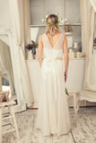 A-Line Ivory Lace Sleeveless V-Neck Vintage V-Back Tulle Floor Length Cheap Wedding Dresses