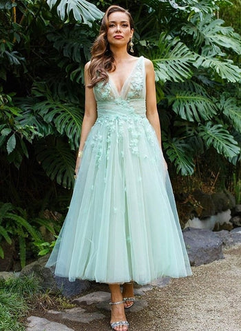 A Line Long Tulle Straps Prom Dresses V Neck Evening Dresses